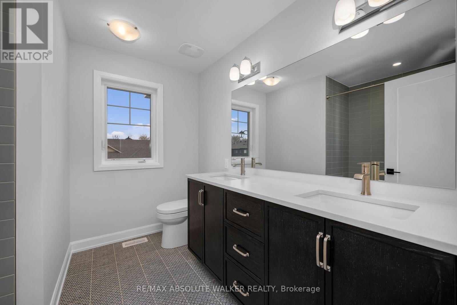 231 L'etang Street, Clarence-Rockland, Ontario K4K 0K1 - Photo 27 - X12233588