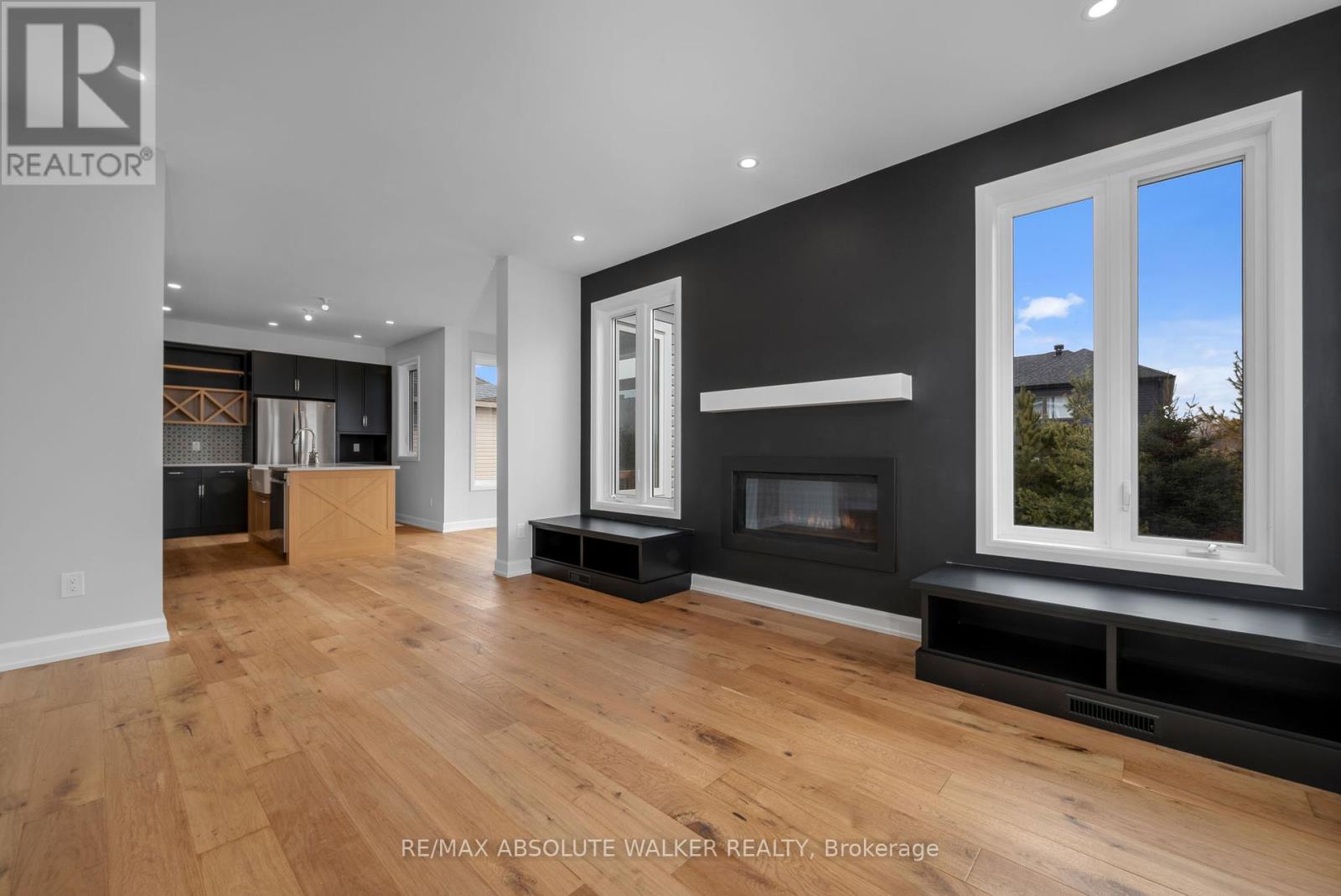 231 L'etang Street, Clarence-Rockland, Ontario K4K 0K1 - Photo 6 - X12233588