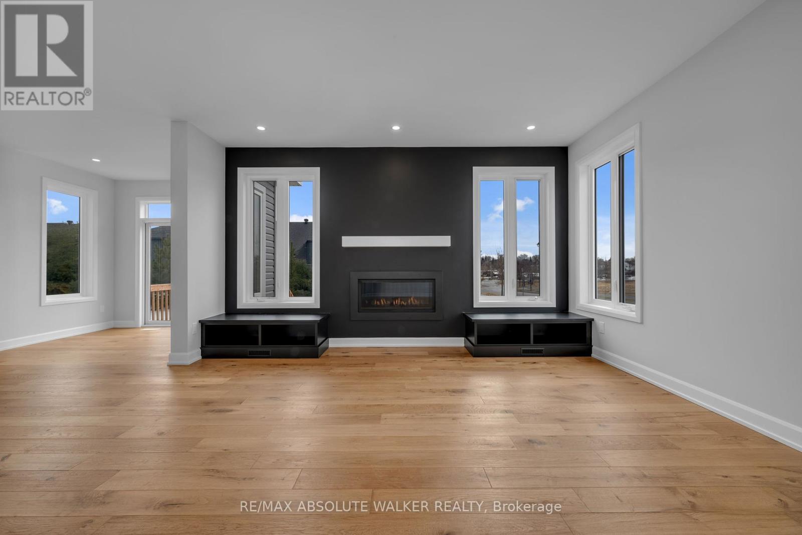 231 L'etang Street, Clarence-Rockland, Ontario K4K 0K1 - Photo 7 - X12233588