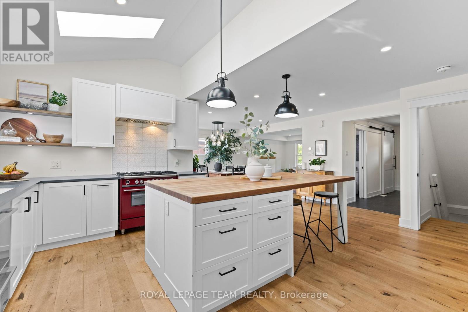 Property at 509 WINDERMERE AVENUE image 4