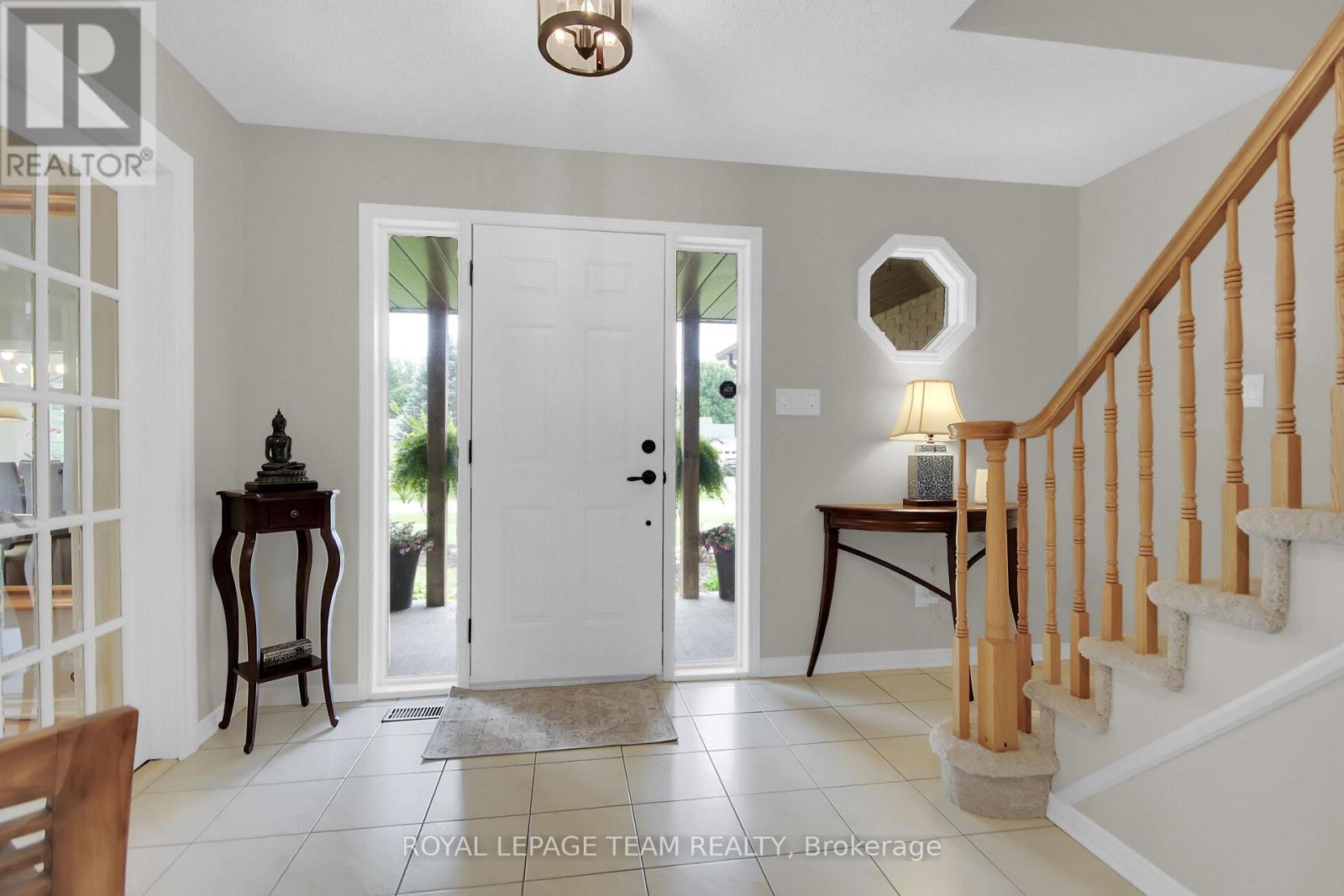 Property at 1571 STANLEYFIELD CRESCENT image 4