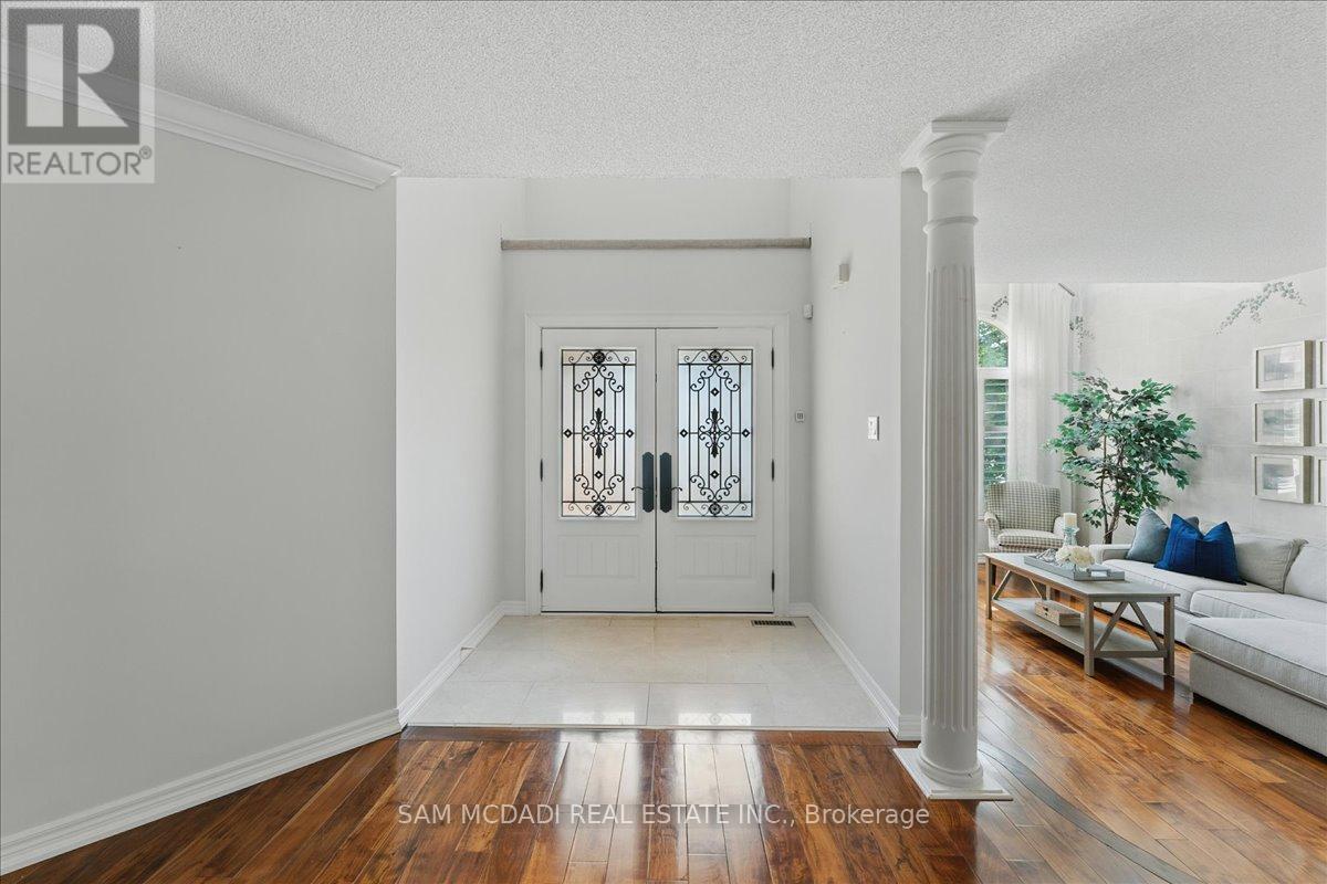 Property at 1463 BAYSHIRE DRIVE image 3