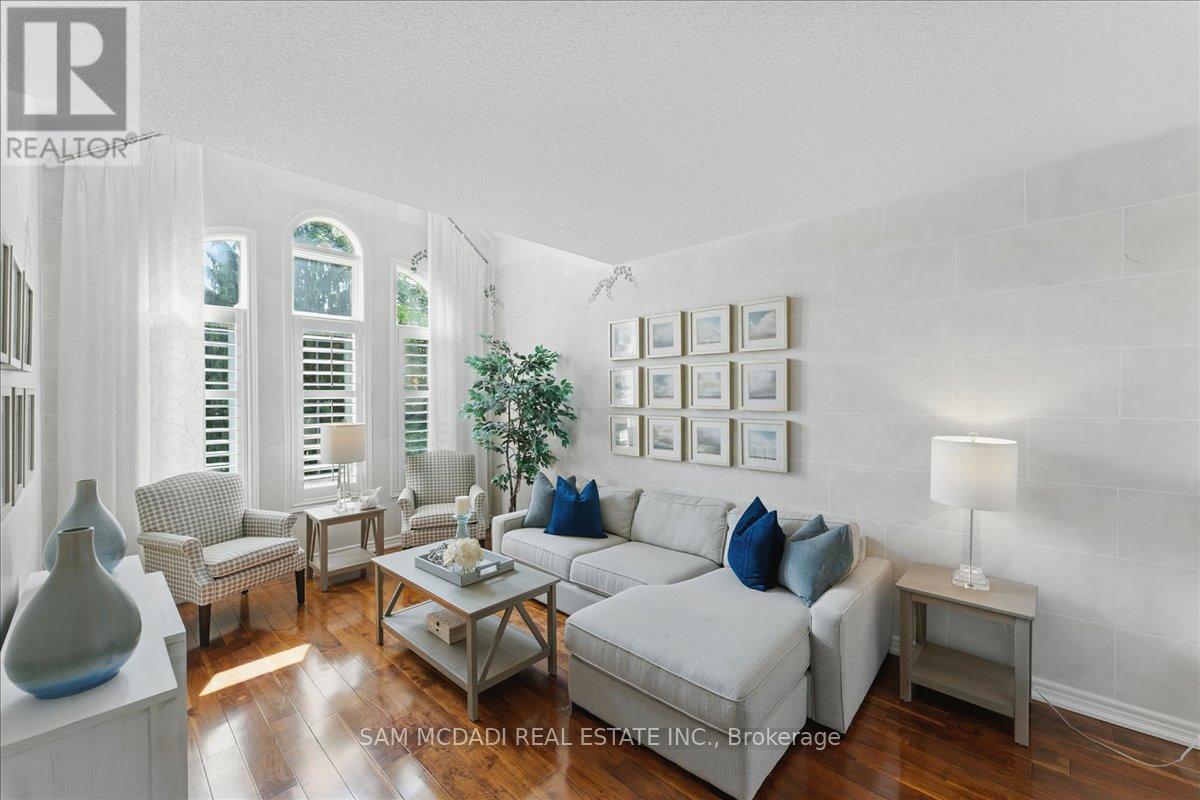 Property at 1463 BAYSHIRE DRIVE image 5
