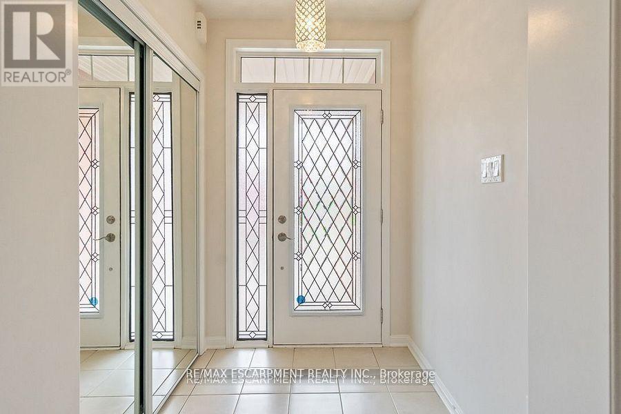 Property at 255 MONAGHAN CRESCENT E image 5