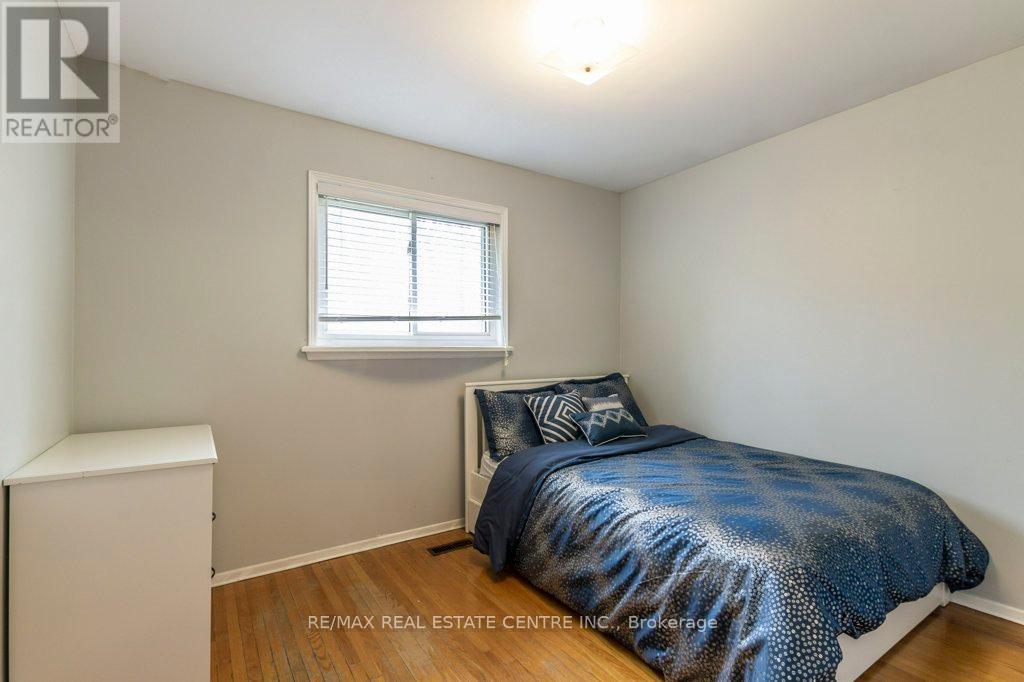 368 Lara Woods, Mississauga (Mississauga Valleys), Ontario  L5A 3A9 - Photo 10 - W12233168