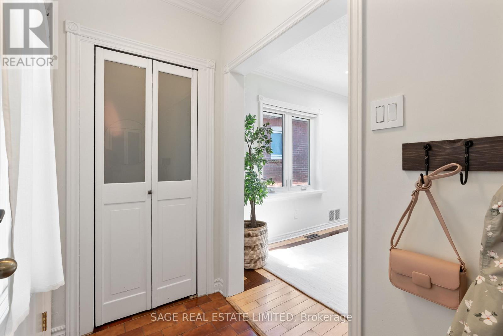 Property at 4047 OLD DUNDAS STREET image 3