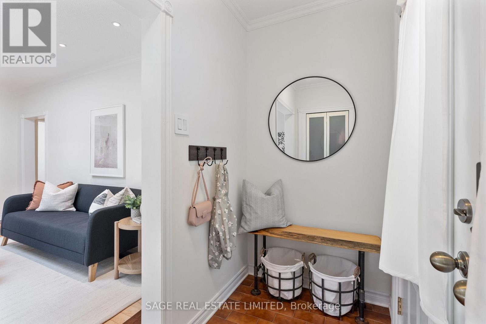 Property at 4047 OLD DUNDAS STREET image 4