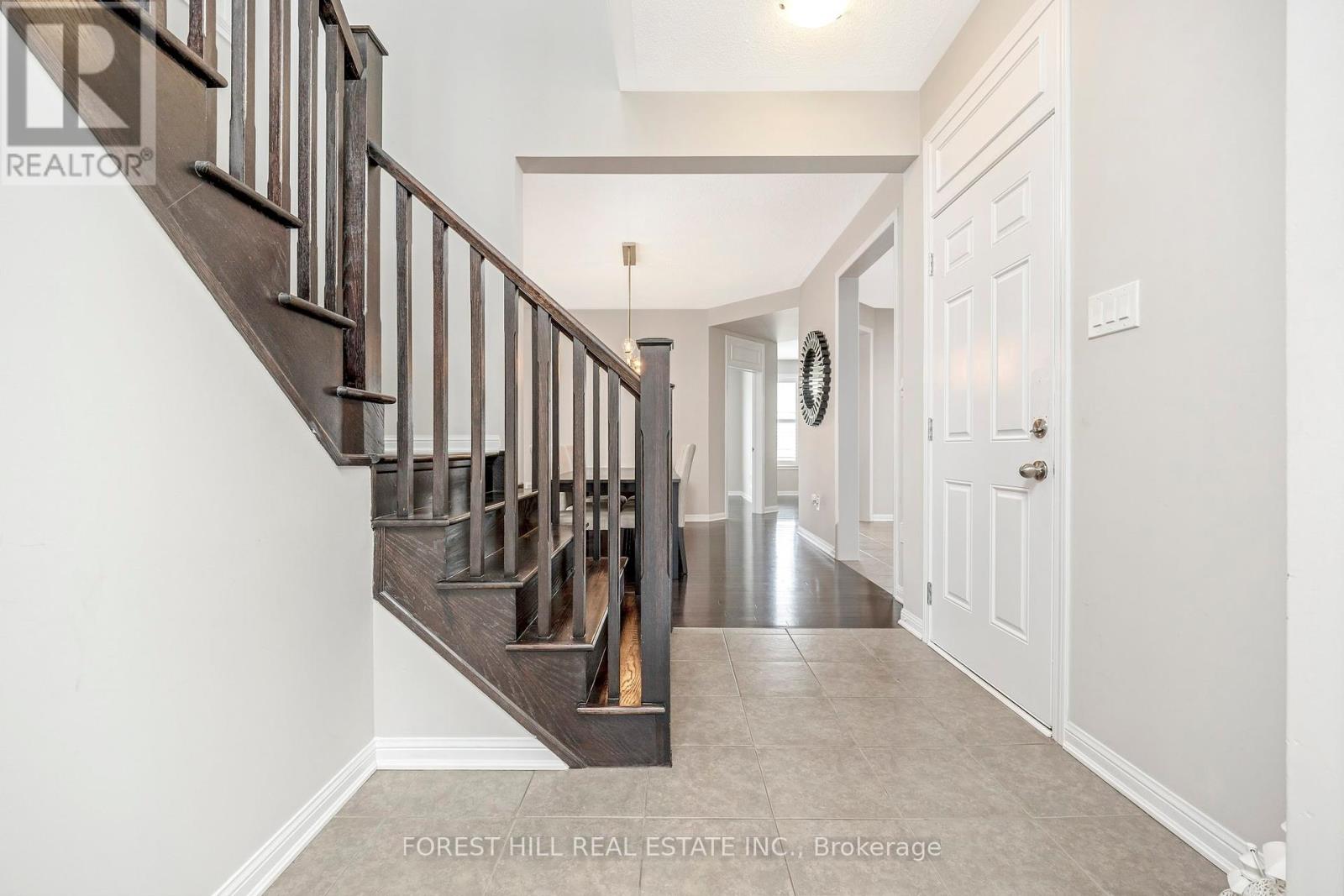 Property at 928 DICE WAY image 4
