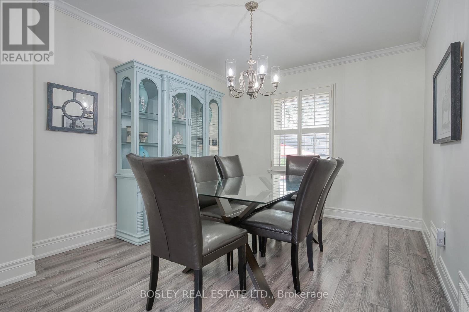 23 Farnsworth Drive, Toronto (Humberlea-Pelmo Park), Ontario  M9N 2Z5 - Photo 17 - W12233396