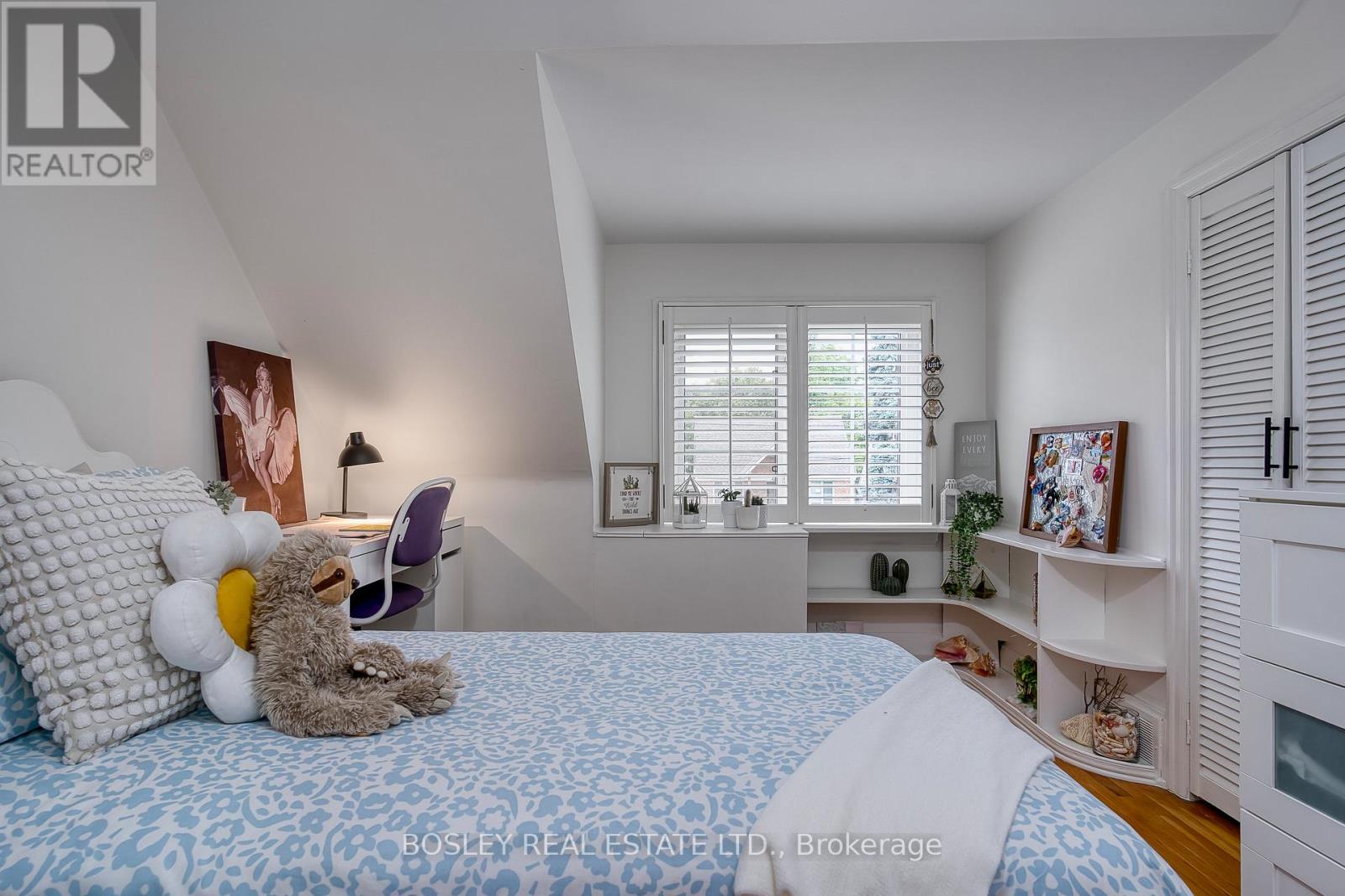 23 Farnsworth Drive, Toronto (Humberlea-Pelmo Park), Ontario  M9N 2Z5 - Photo 36 - W12233396