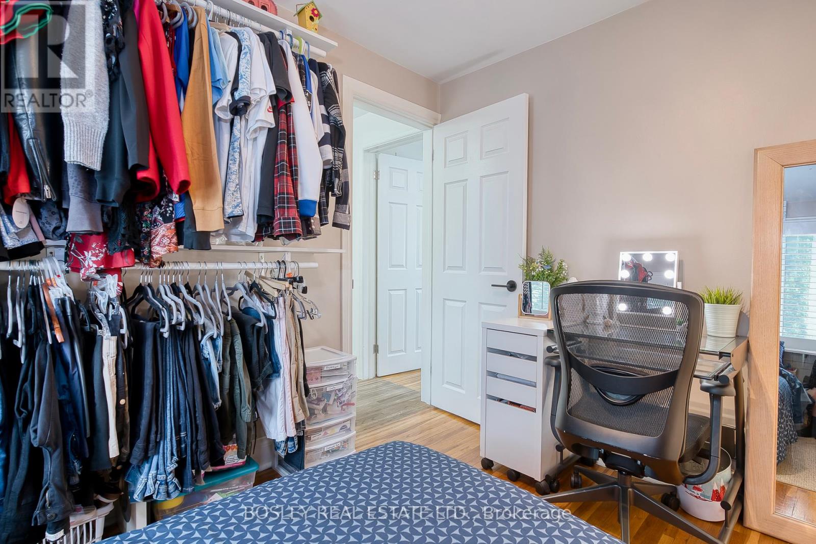 23 Farnsworth Drive, Toronto (Humberlea-Pelmo Park), Ontario  M9N 2Z5 - Photo 40 - W12233396