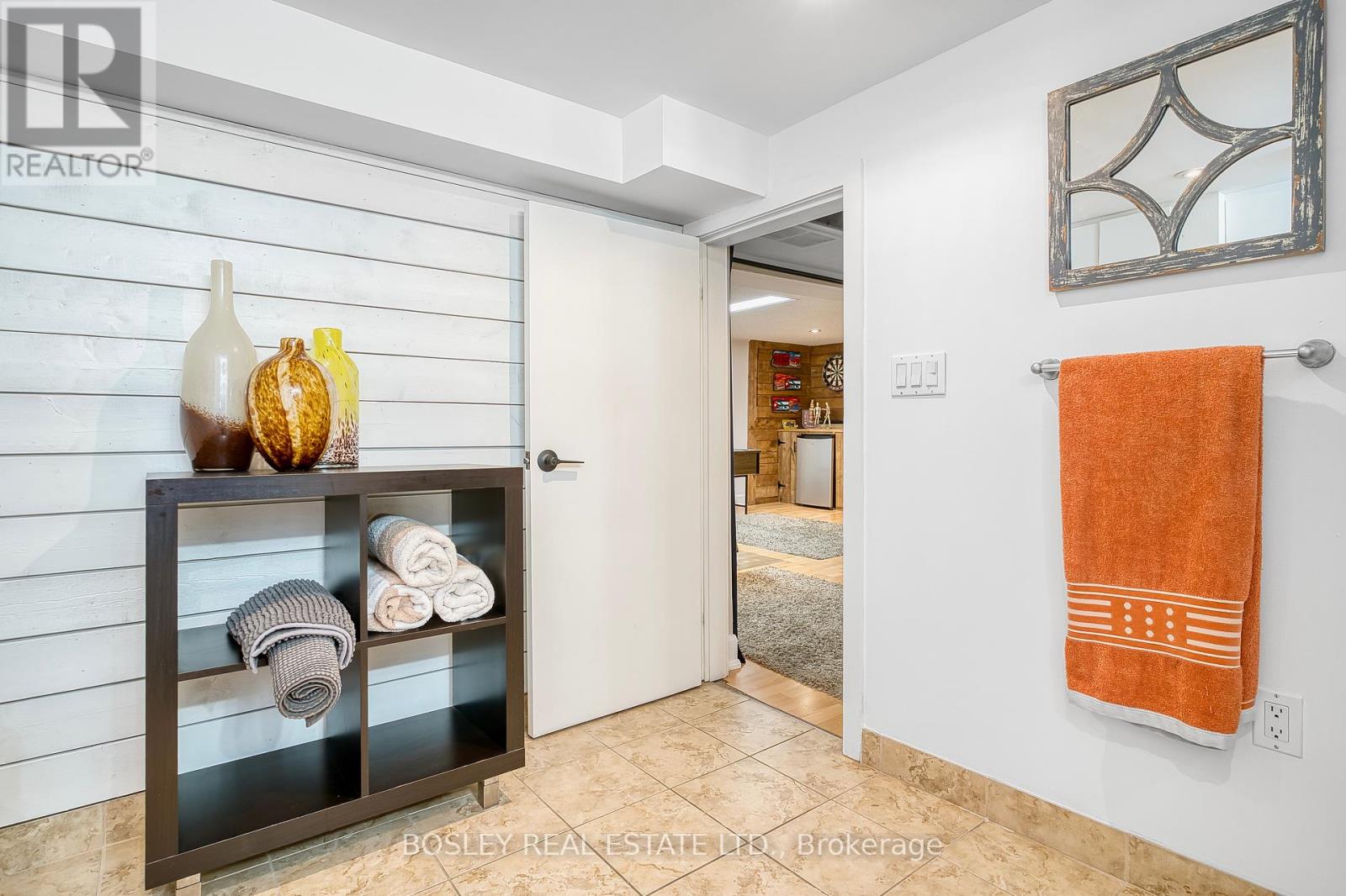 23 Farnsworth Drive, Toronto (Humberlea-Pelmo Park), Ontario  M9N 2Z5 - Photo 44 - W12233396