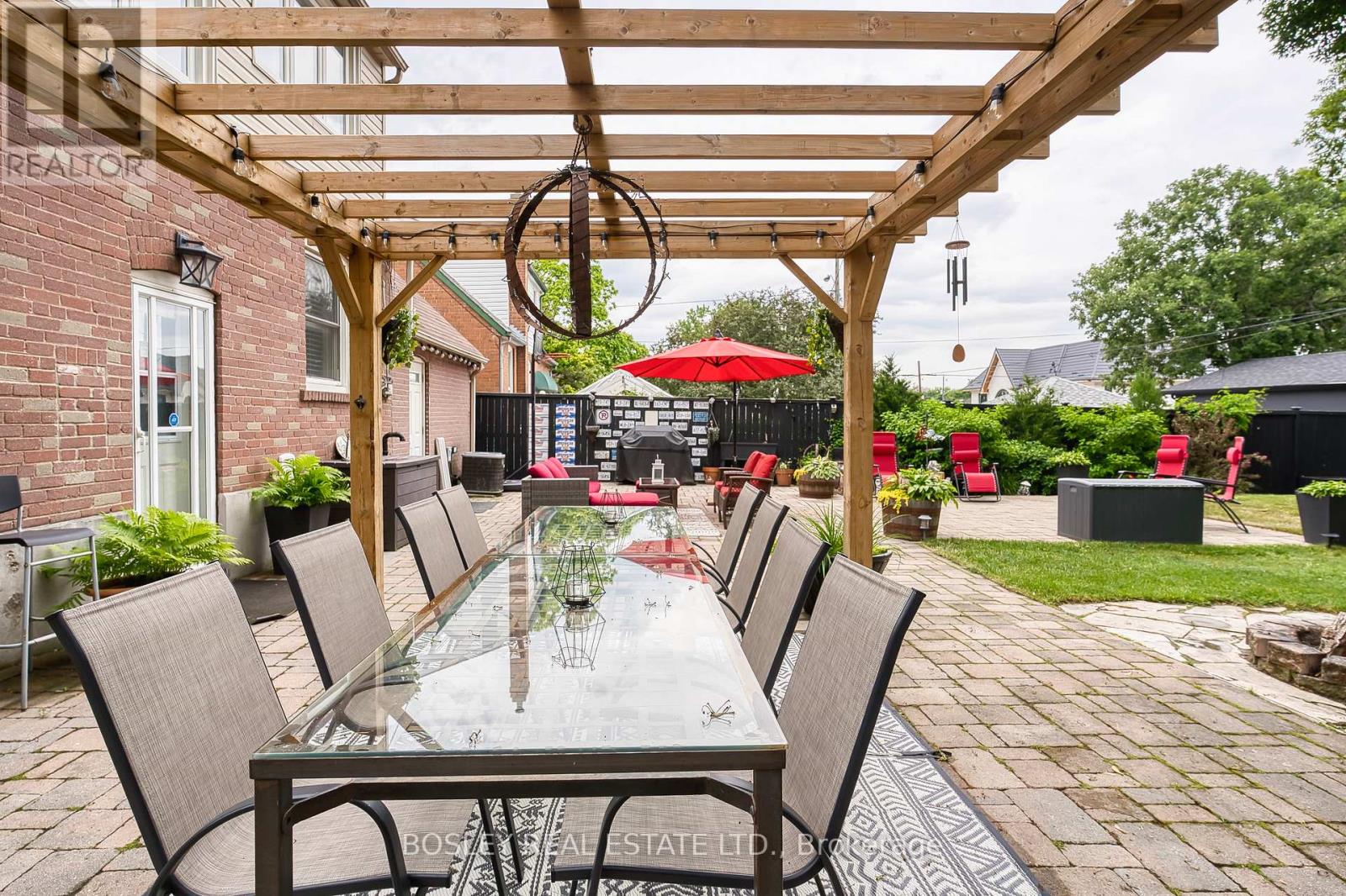 23 Farnsworth Drive, Toronto (Humberlea-Pelmo Park), Ontario  M9N 2Z5 - Photo 48 - W12233396