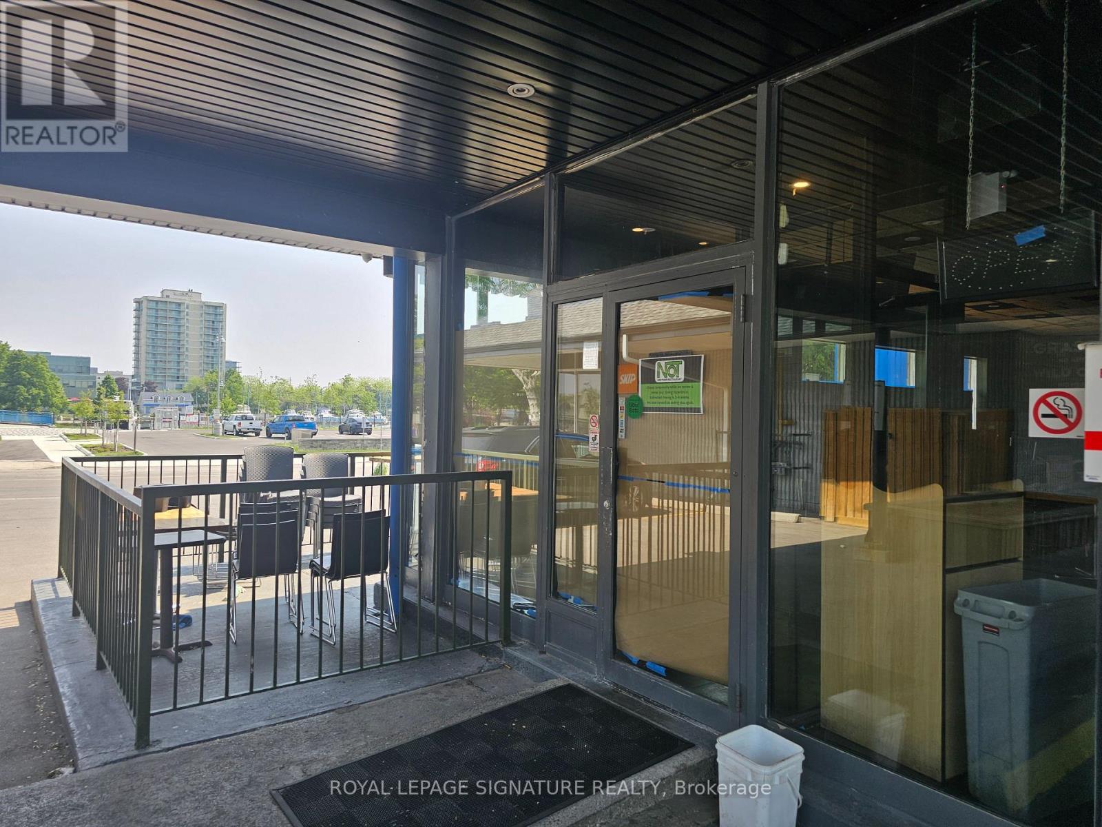 Property at 111 LAKESHORE ROAD W image 3