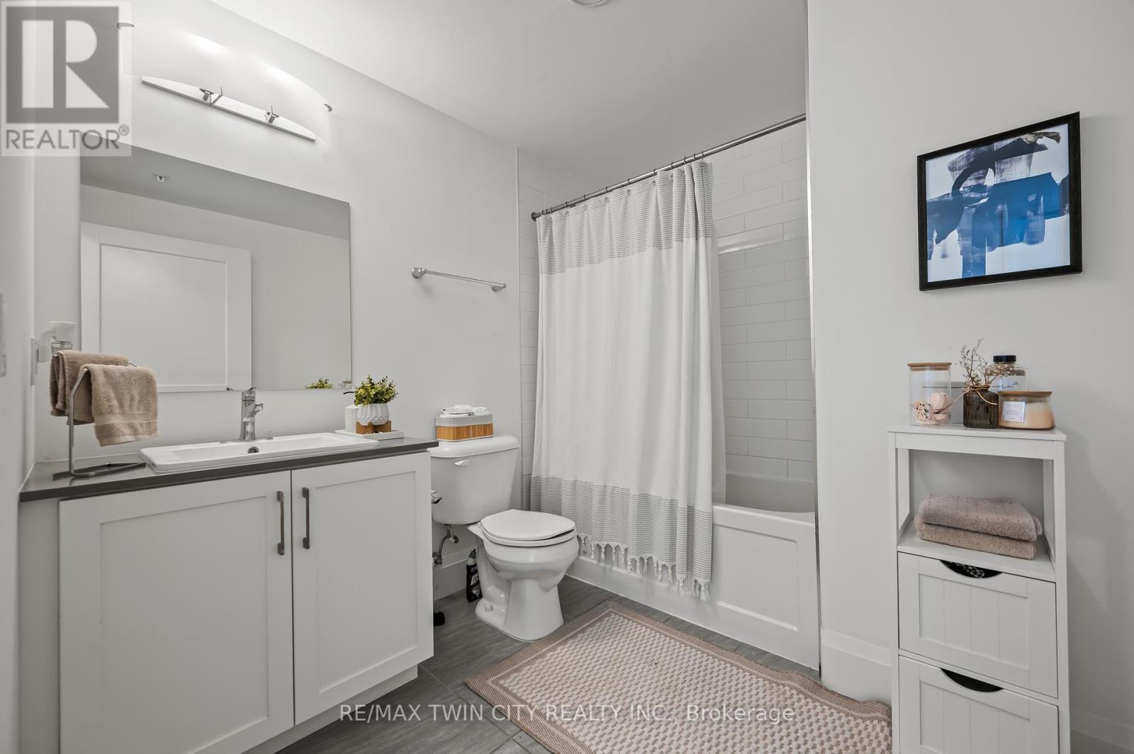 2305 - 108 Garment Street, Kitchener, Ontario  N2G 2B3 - Photo 32 - X12232946
