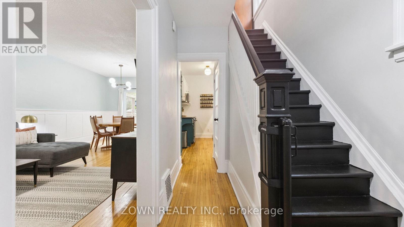 Property at 217 WATERLOO AVENUE image 4