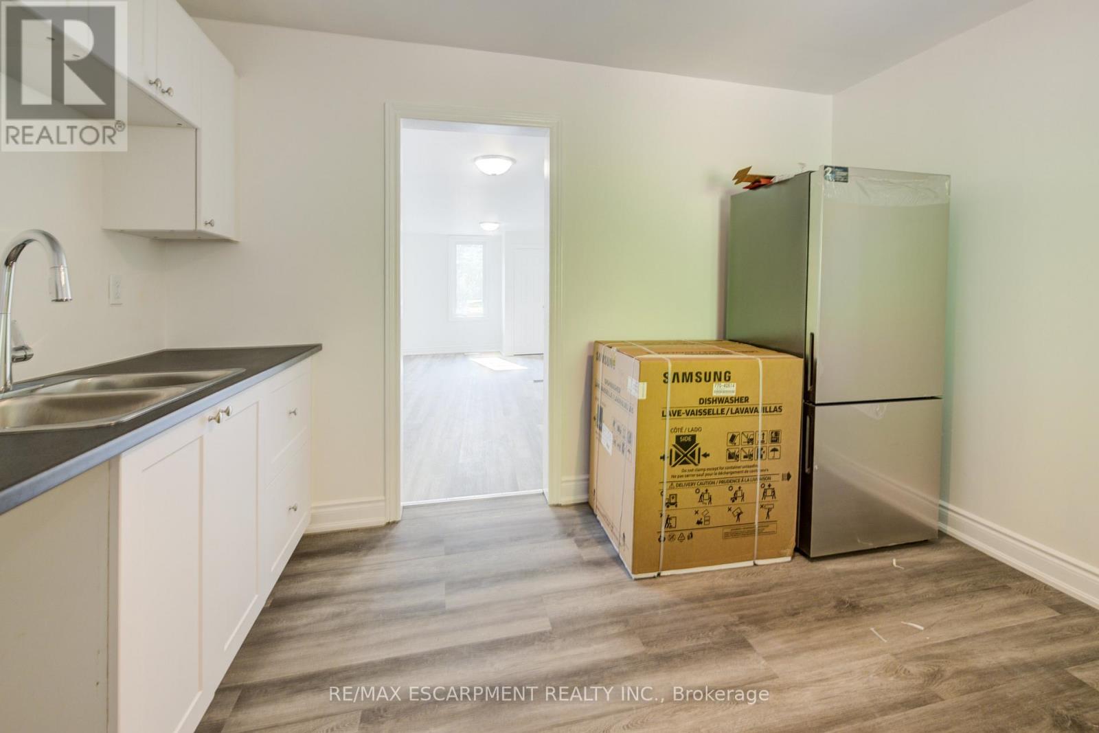 57 1/2 Breadalbane Street, Hamilton, Ontario  L8R 3G2 - Photo 13 - X12233049