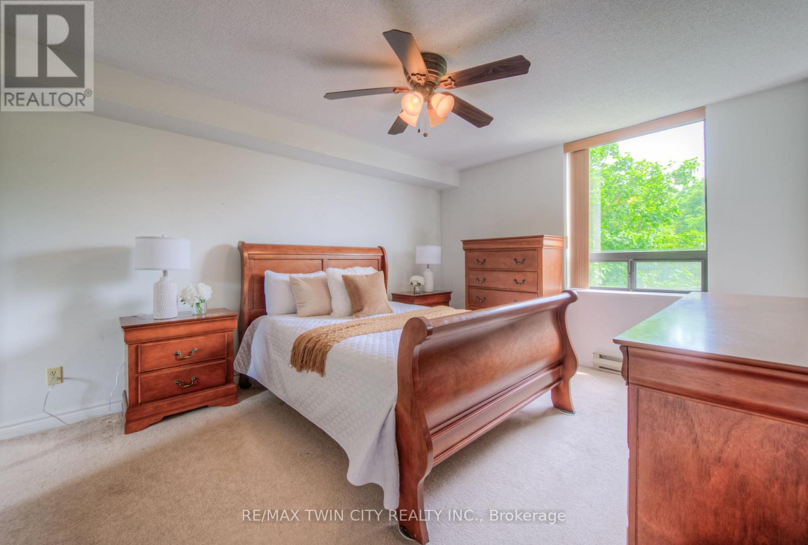 304 - 688 Preston Parkway, Cambridge, Ontario  N3H 5K6 - Photo 10 - X12233255