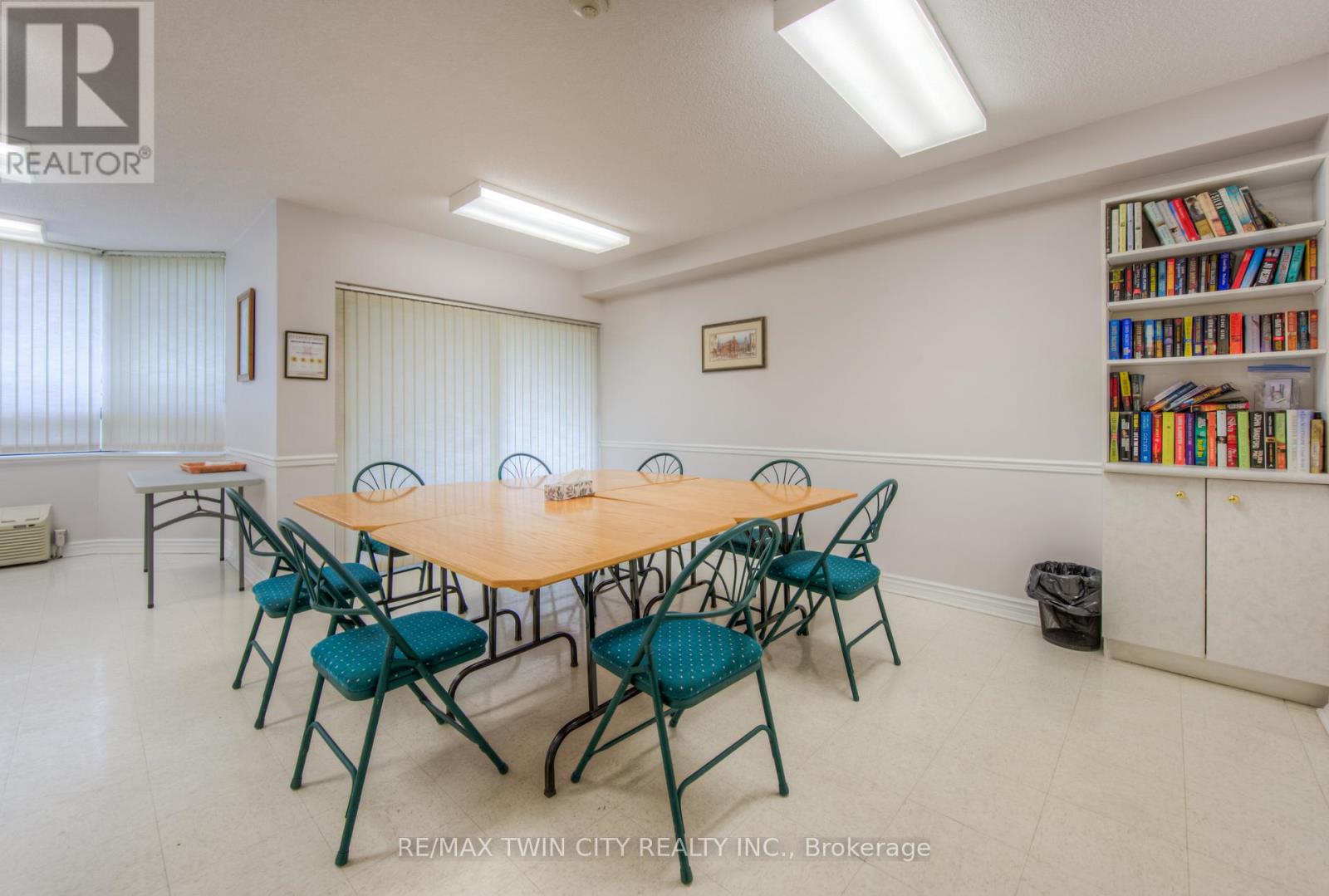 304 - 688 Preston Parkway, Cambridge, Ontario  N3H 5K6 - Photo 29 - X12233255