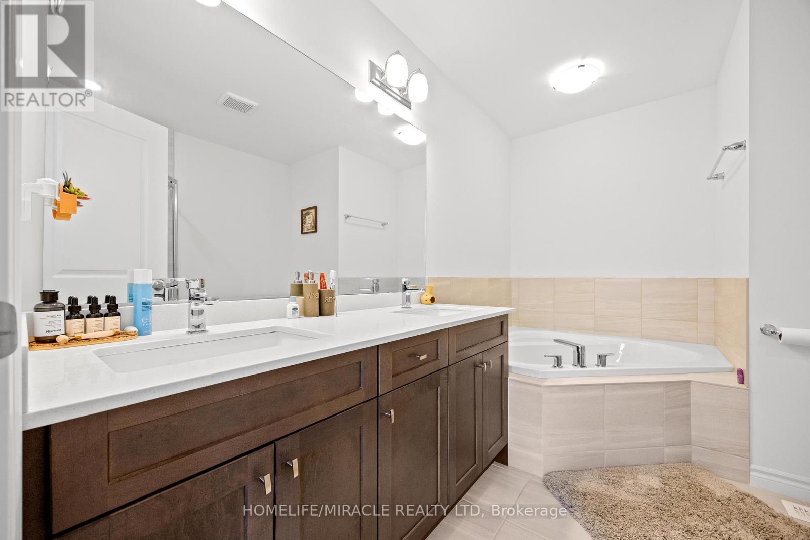 58 June Callwood Way, Brant, Ontario  N3T 0V2 - Photo 31 - X12233281