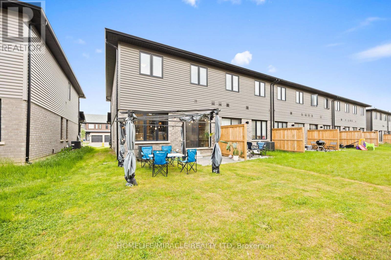 58 June Callwood Way, Brant, Ontario  N3T 0V2 - Photo 7 - X12233281