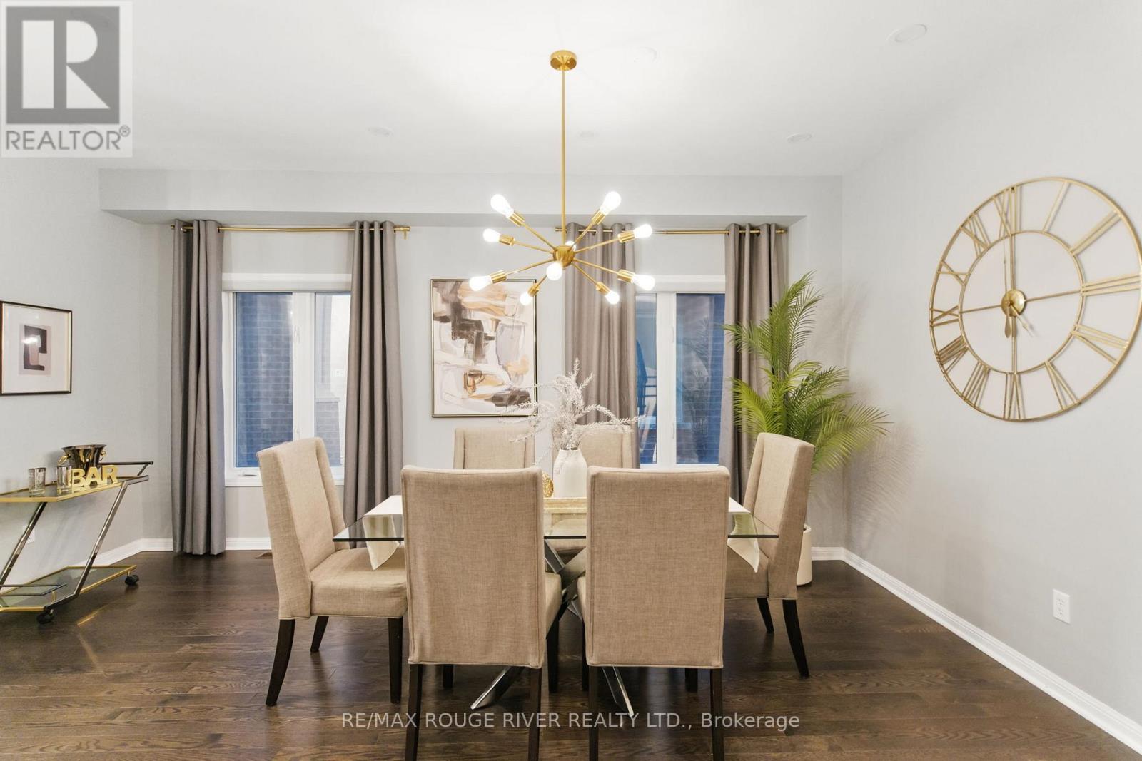 Property at 7 EDWIN CARR STREET image 4