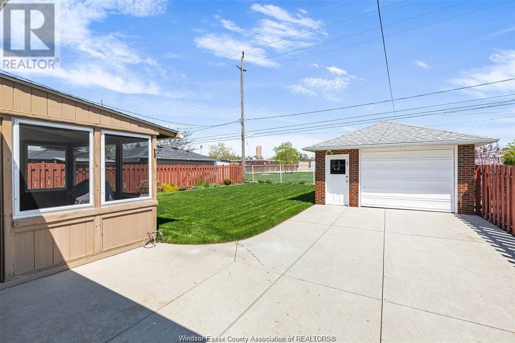 446 St. John, Windsor, Ontario  N8S 3T7 - Photo 3 - 25015618