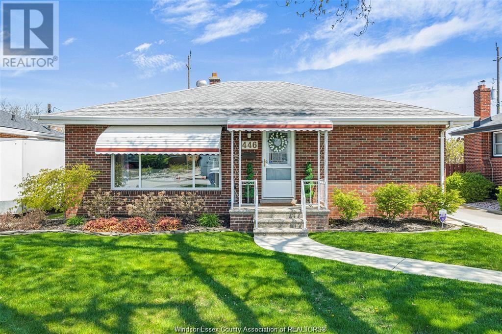 446 St. John, Windsor, Ontario  N8S 3T7 - Photo 2 - 25015618