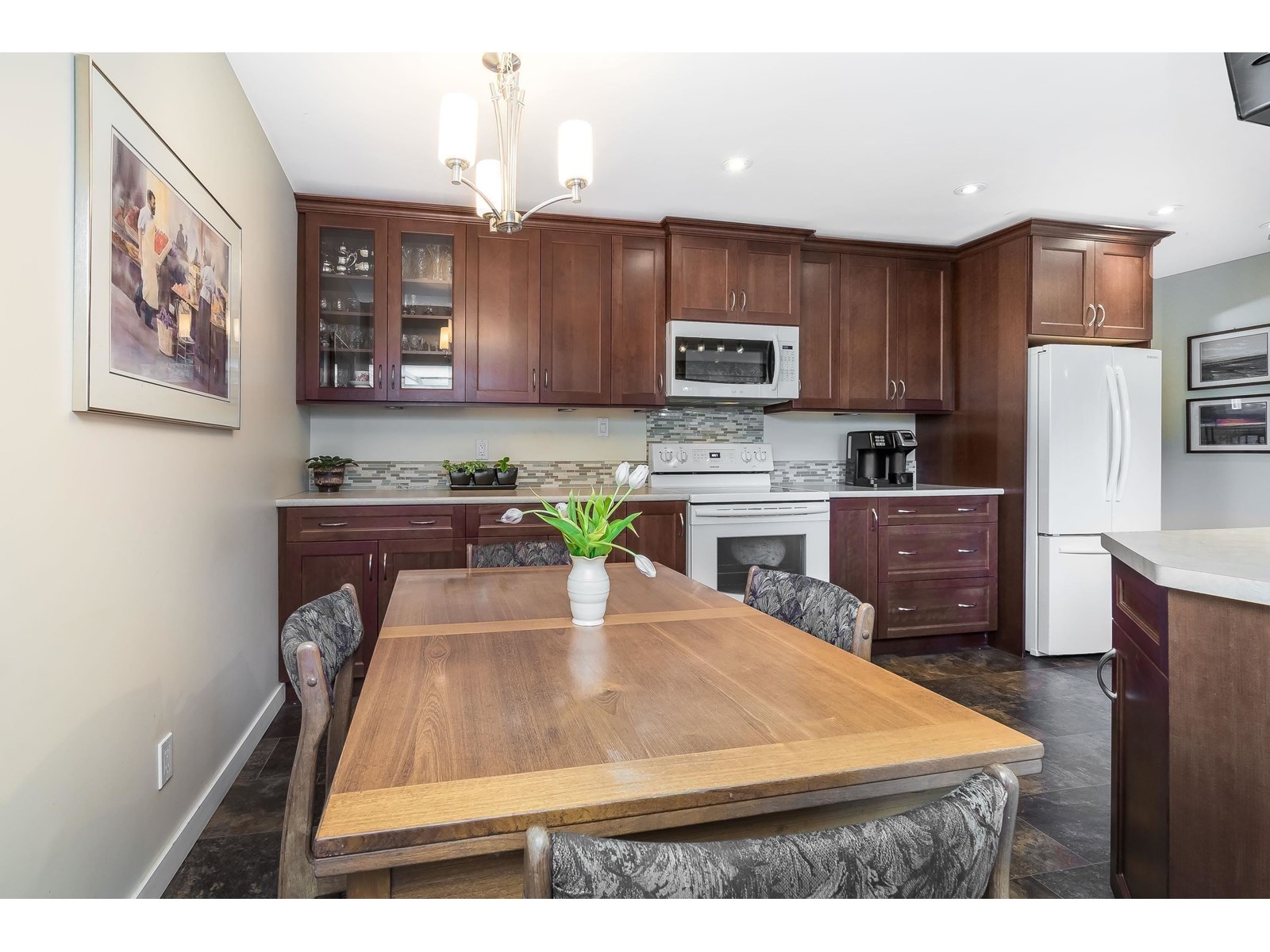 Property at 11564 97 AVENUE image 4
