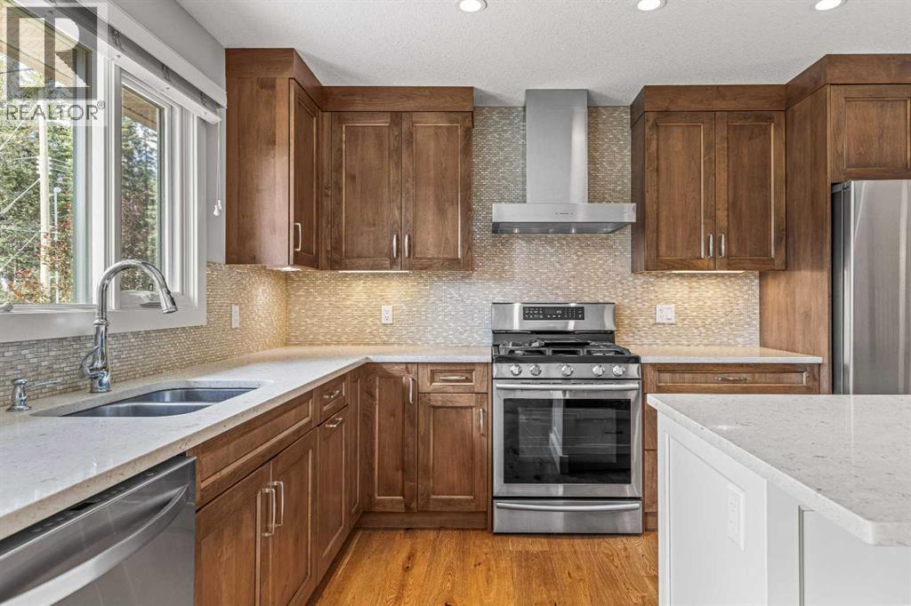 949 13th Street, Canmore, Alberta  T1W 1W4 - Photo 8 - A2189041