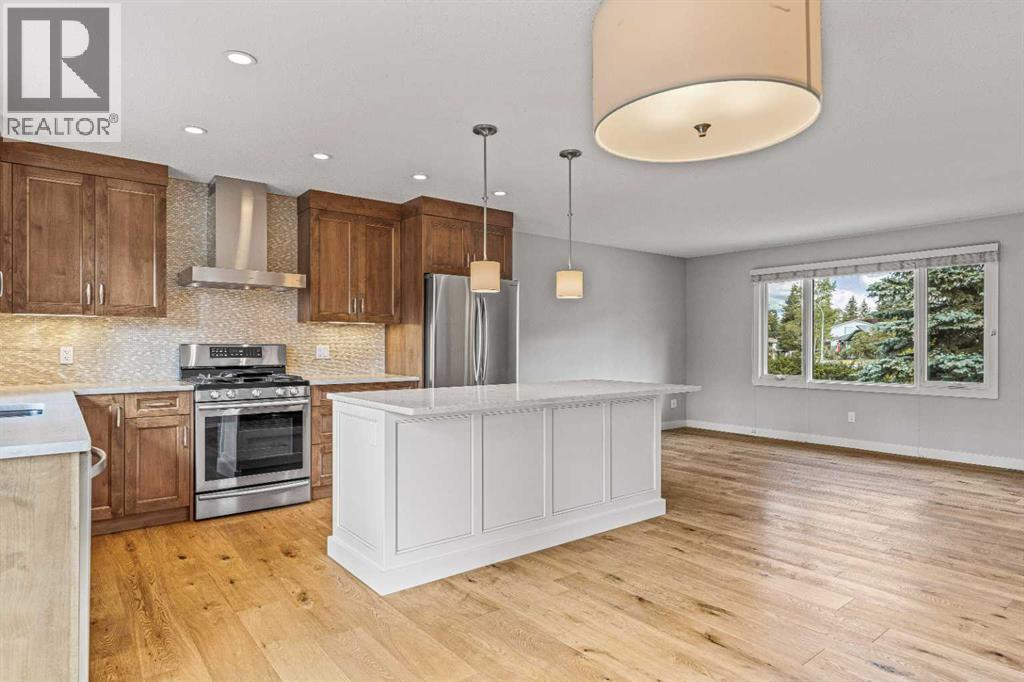 949 13th Street, Canmore, Alberta  T1W 1W4 - Photo 11 - A2189041