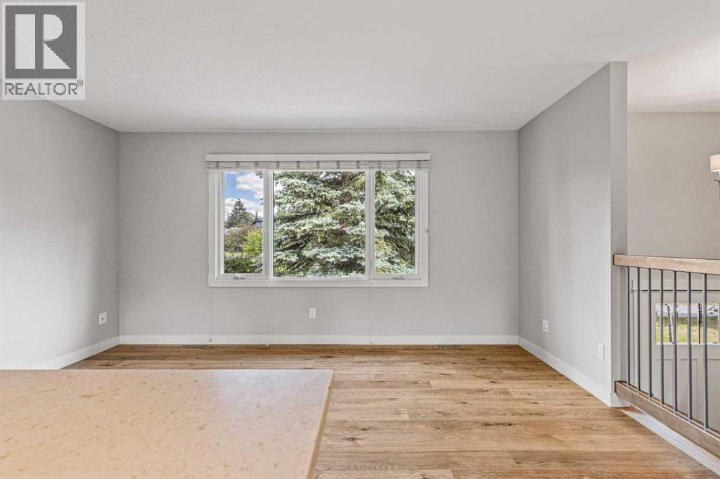 949 13th Street, Canmore, Alberta  T1W 1W4 - Photo 12 - A2189041