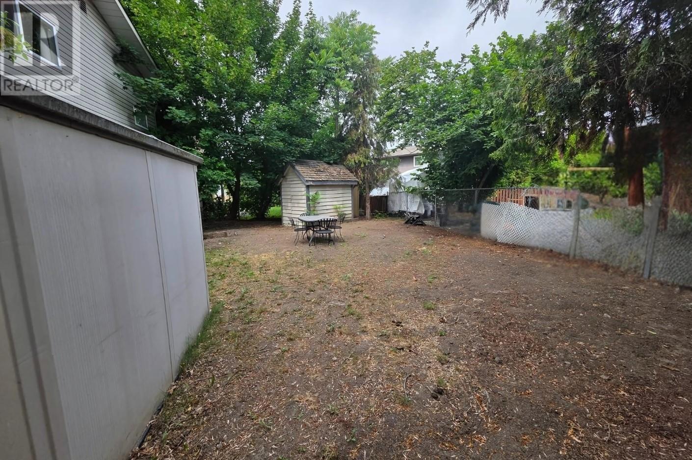 1086 Raymer Avenue