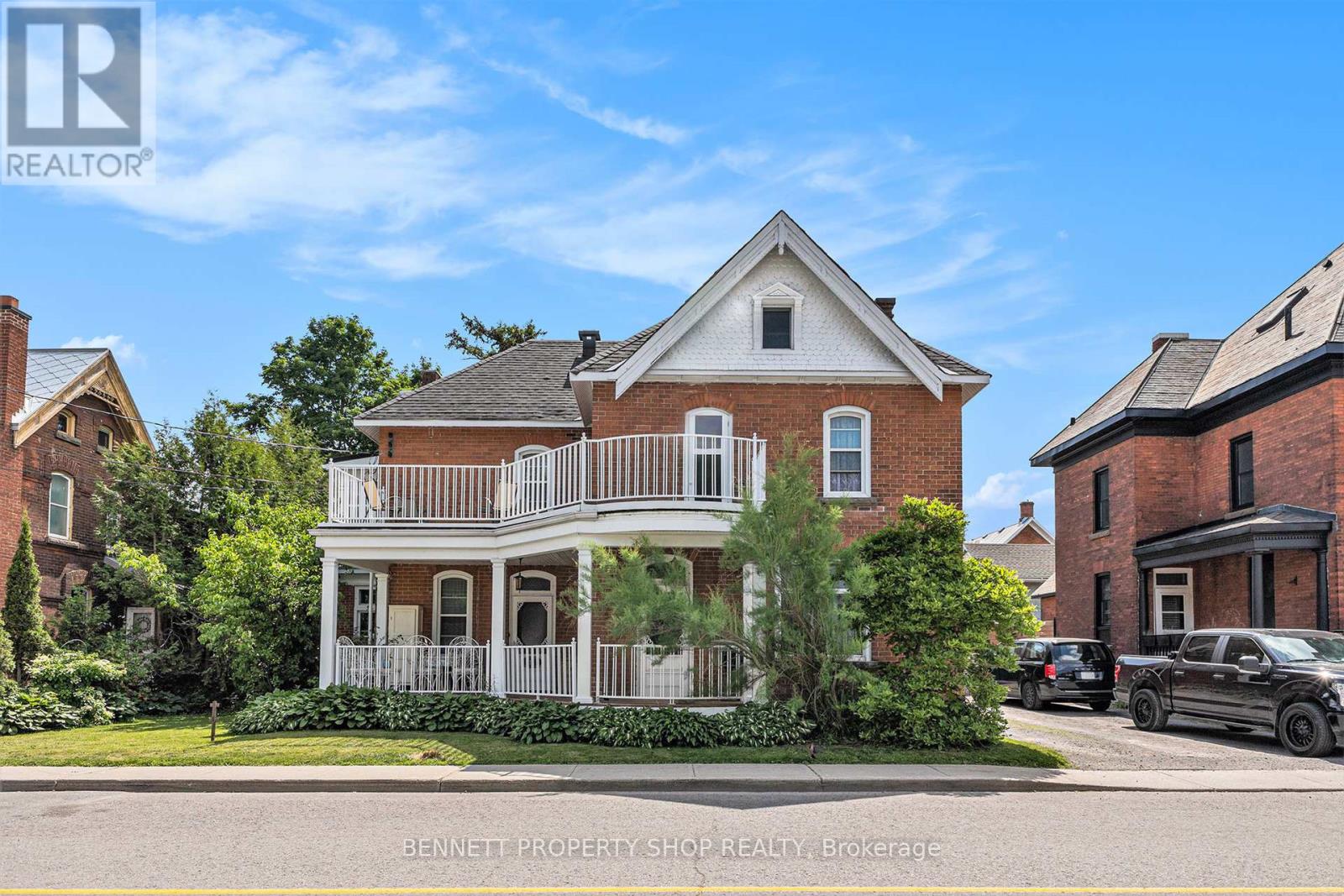Property at 10 ROCHESTER STREET image 1