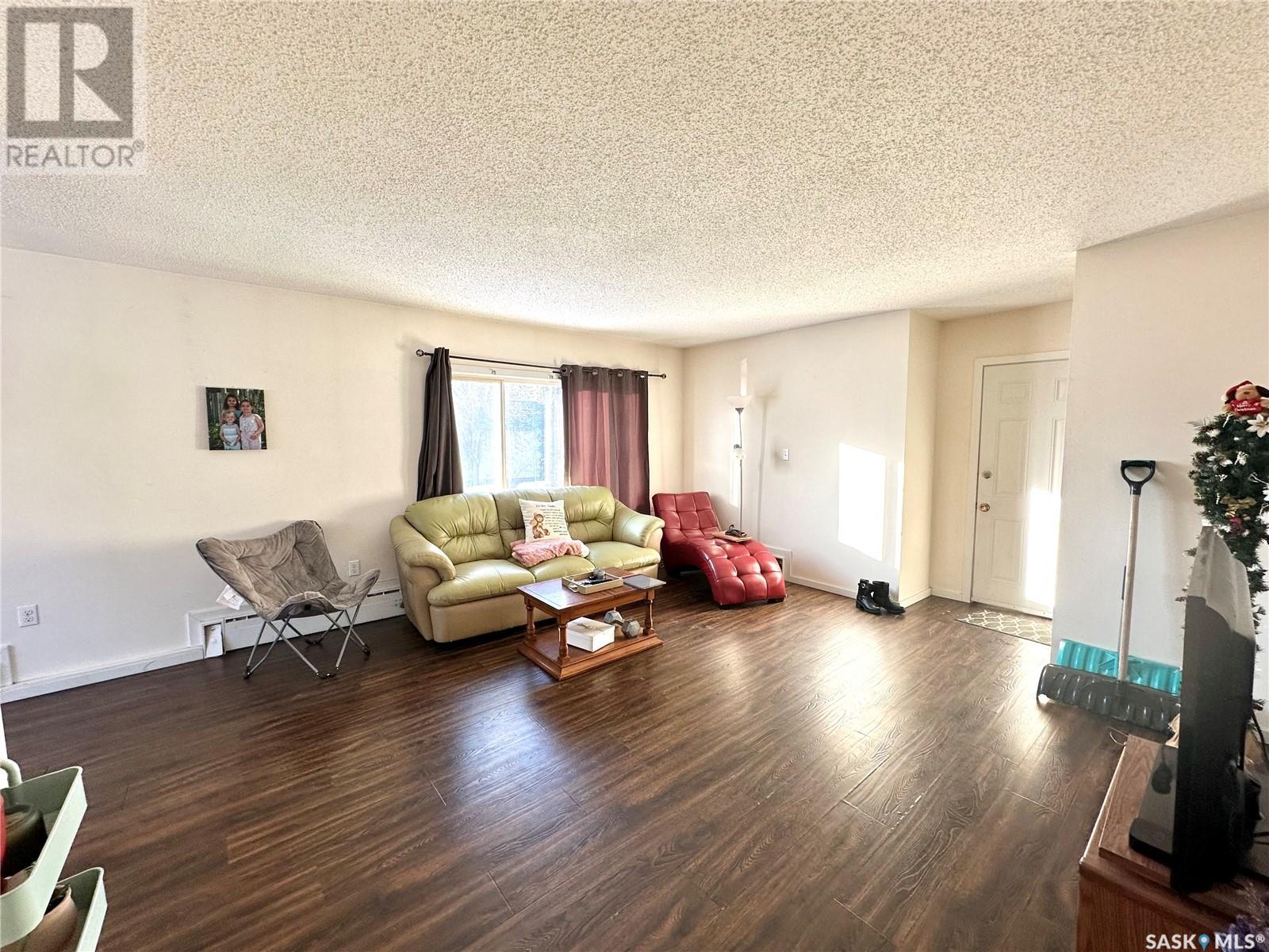 1502 105th Street, North Battleford, Saskatchewan  S9A 1T6 - Photo 10 - SK995379