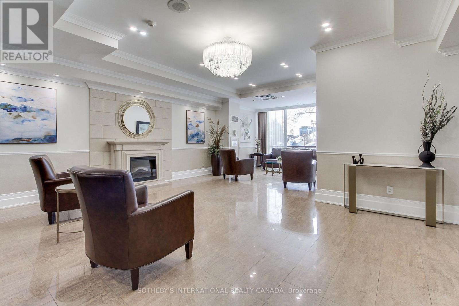 Property at 301 - 40 HARDING BOULEVARD W image 2
