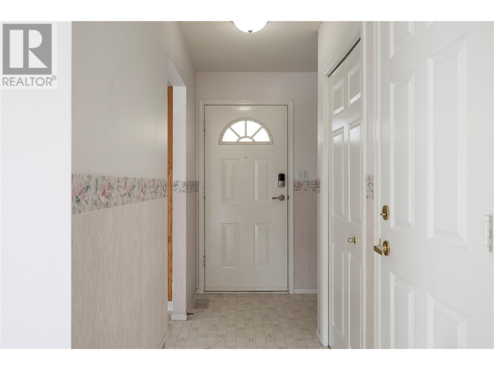 Property at 3930 20 Street Unit# 2 image 4