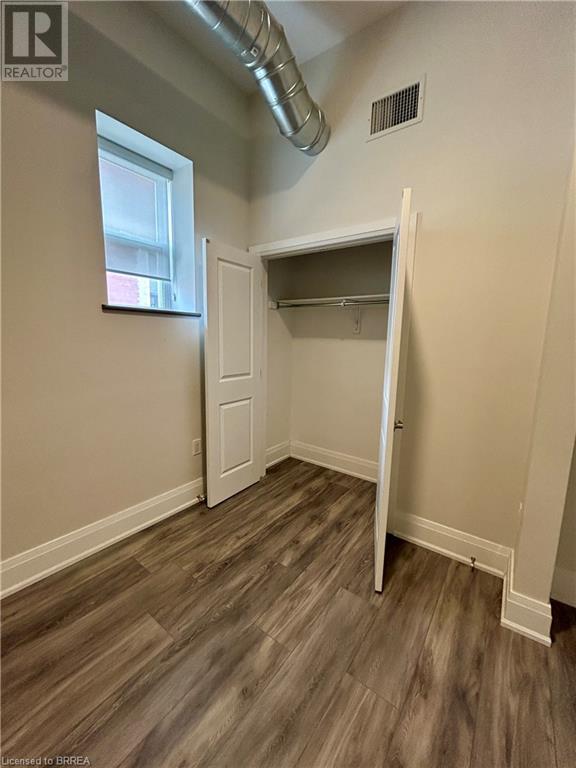 11 Queen Street Unit# 202, Brantford, Ontario  N3T 3B1 - Photo 7 - 40741466