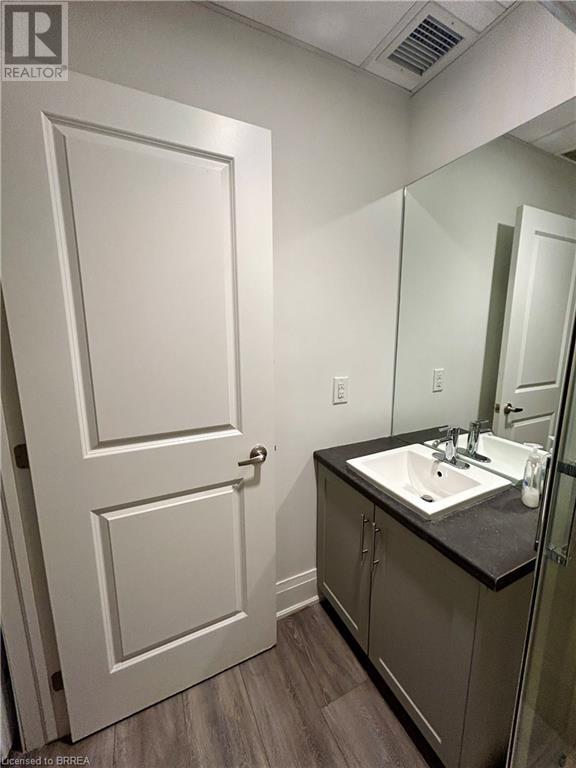 11 Queen Street Unit# 202, Brantford, Ontario  N3T 3B1 - Photo 12 - 40741466