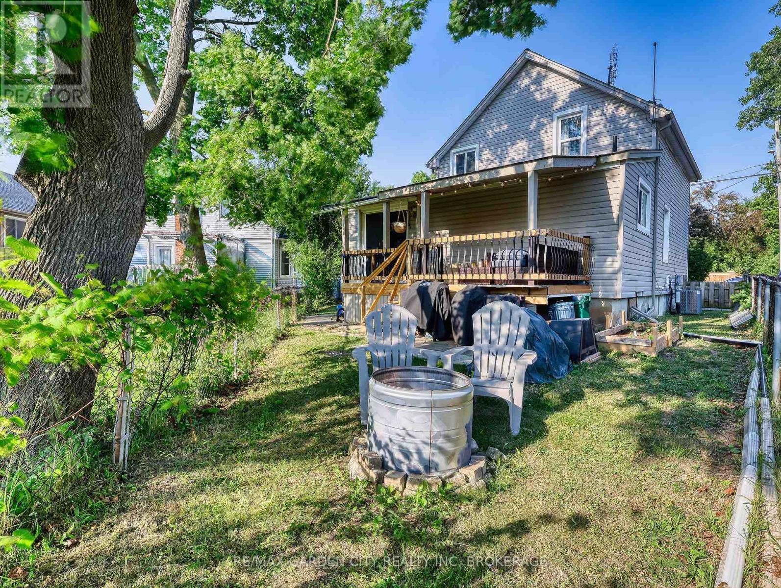 Property at 3 BESSEY STREET image 3