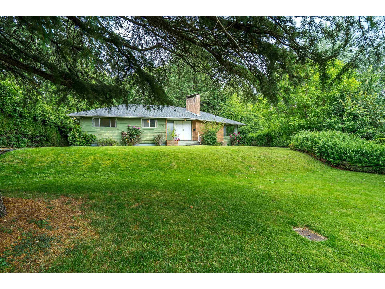 Property at 15875 101A AVENUE image 4