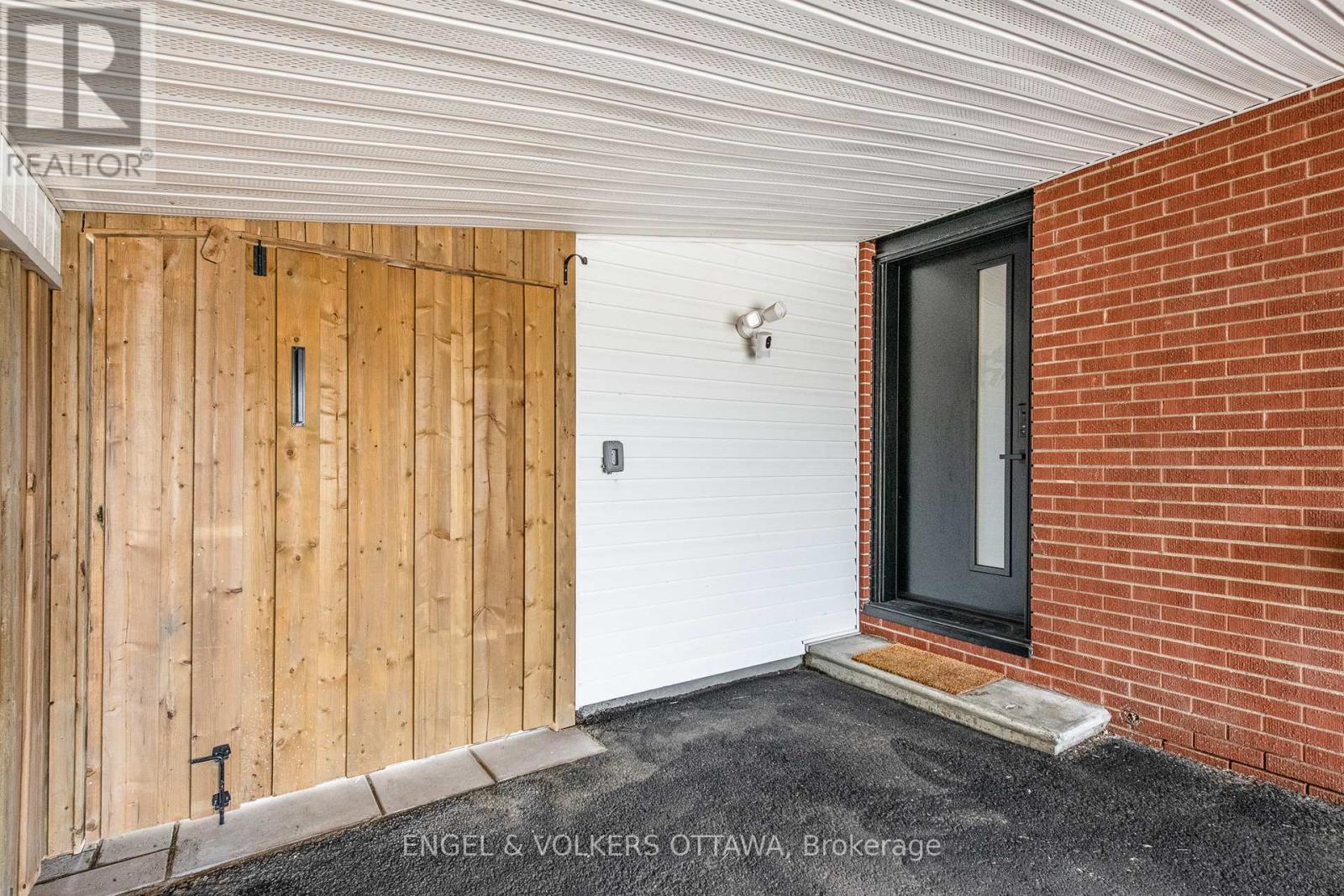 Property at 2061 FEATHERSTON DRIVE image 2