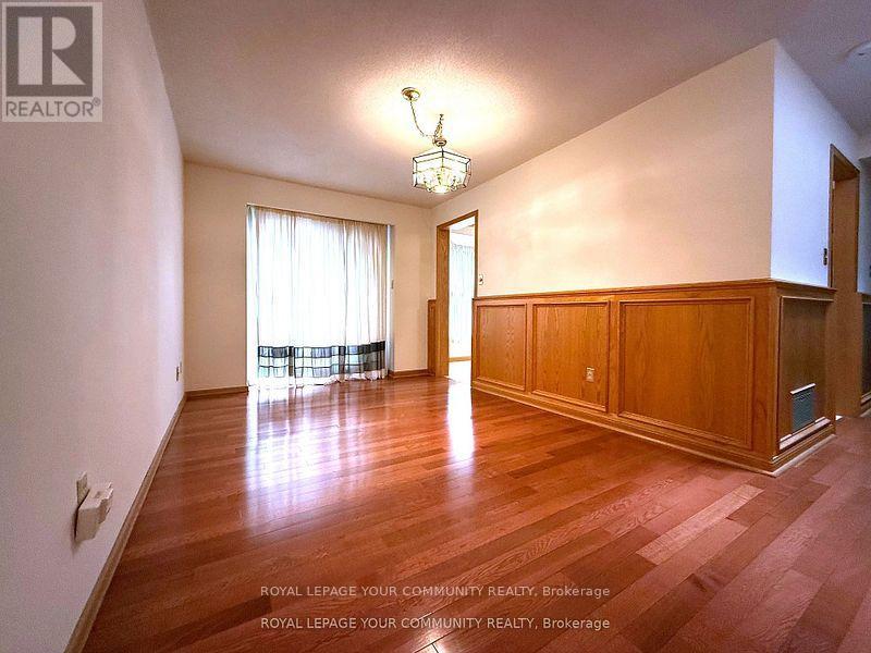 Property at 90 BELINDA SQUARE image 3