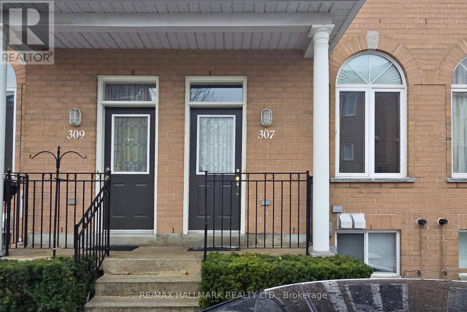 Property at 307 - 83 MONDEO DRIVE image 4