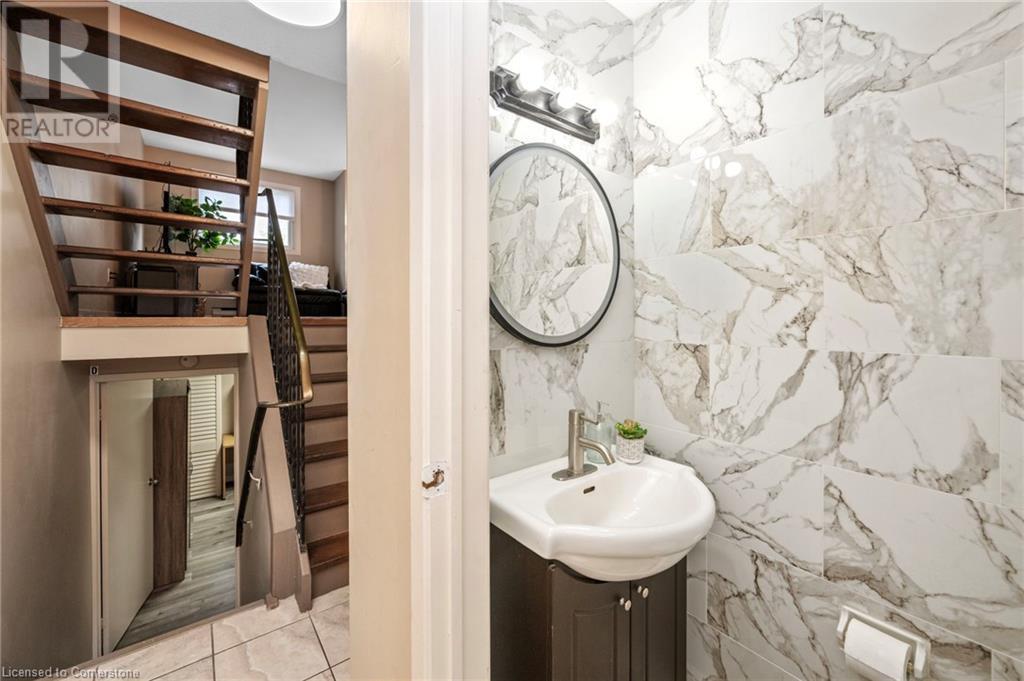 Photo 14 of 21 for 40 Summit Avenue Unit# 14