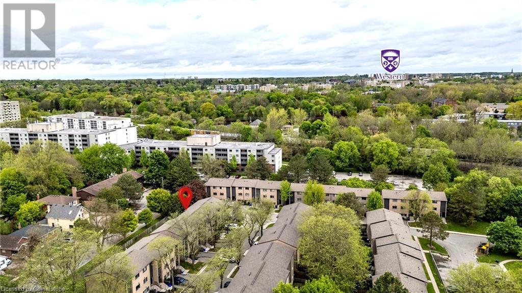 Photo 18 of 21 for 40 Summit Avenue Unit# 14