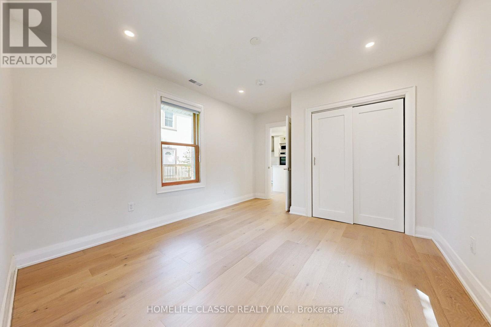 Unit B - 33 Centre Street, Vaughan (Crestwood-Springfarm-Yorkhill), Ontario  L4J 1G1 - Photo 14 - N12233775