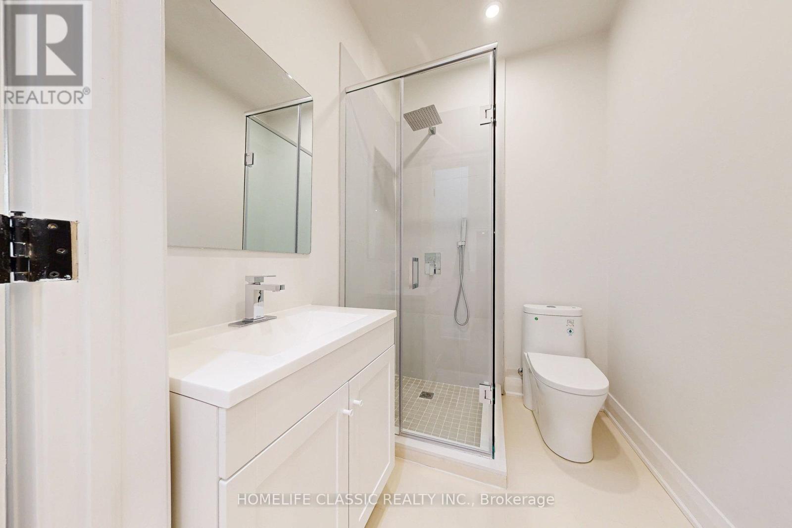 Unit B - 33 Centre Street, Vaughan (Crestwood-Springfarm-Yorkhill), Ontario  L4J 1G1 - Photo 18 - N12233775