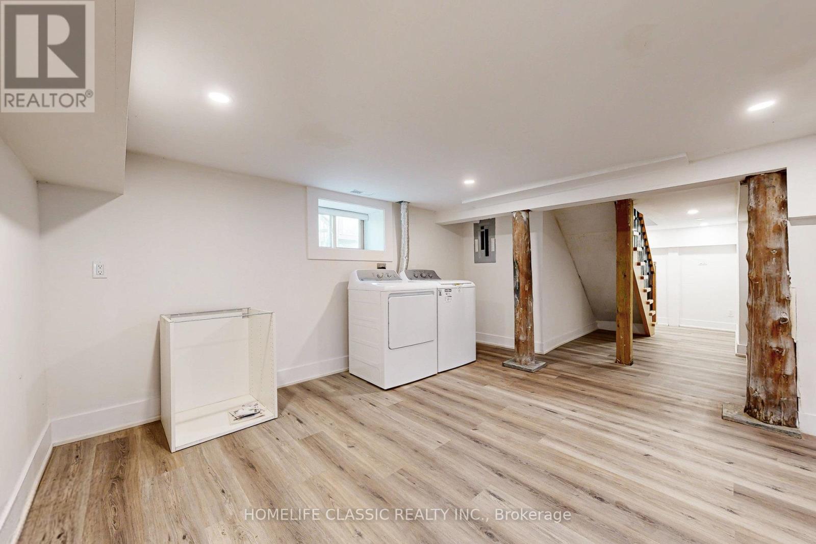 Unit B - 33 Centre Street, Vaughan (Crestwood-Springfarm-Yorkhill), Ontario  L4J 1G1 - Photo 21 - N12233775