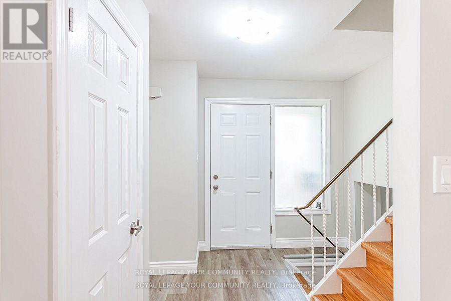 Property at 21 ASHDALE COURT image 3